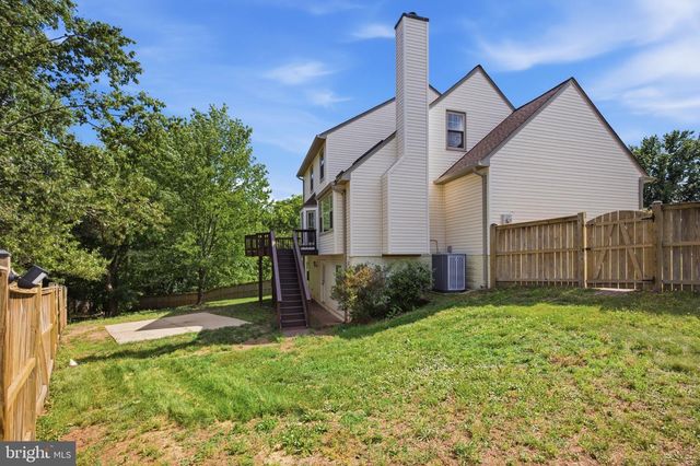 9316 WATERFORD DR, Manassas, VA 20110