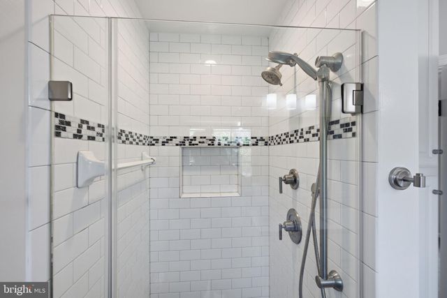 9316 WATERFORD DR, Manassas, VA 20110