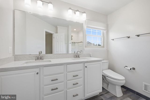9316 WATERFORD DR, Manassas, VA 20110