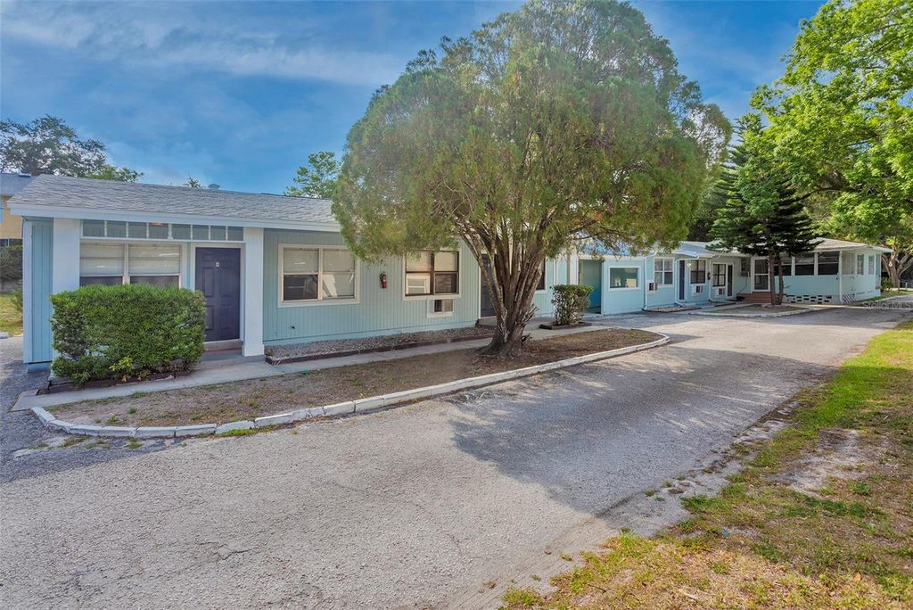 1102 SUNSET POINT ROAD, Clearwater, FL 33755