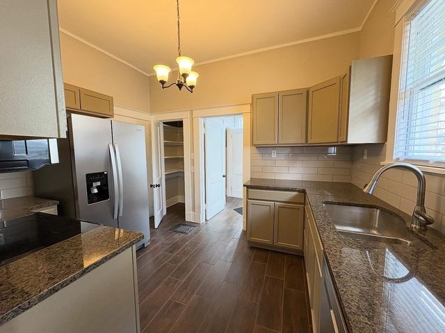 261 N AVALON ST, Memphis, TN 38112