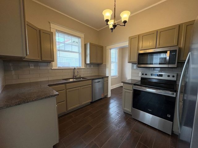 261 N AVALON ST, Memphis, TN 38112