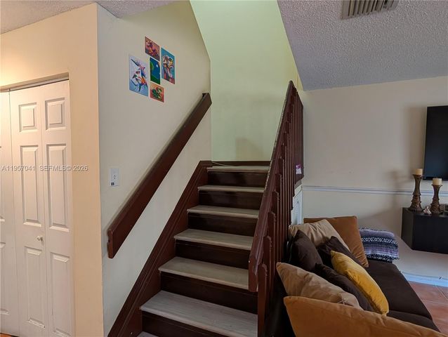 6205 Kendale Lakes Cir 289, Miami, FL 33183