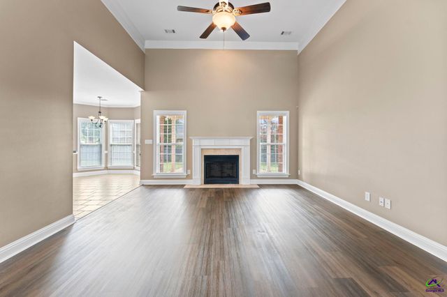 102 Rosemary Court, Warner Robins, GA 31088