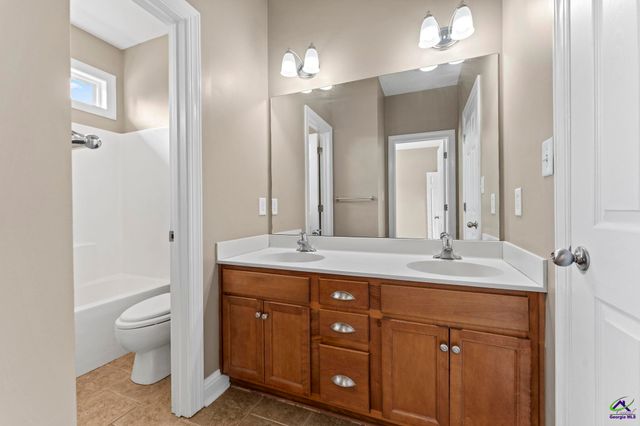 102 Rosemary Court, Warner Robins, GA 31088
