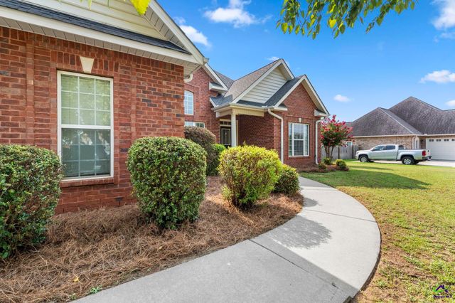 102 Rosemary Court, Warner Robins, GA 31088