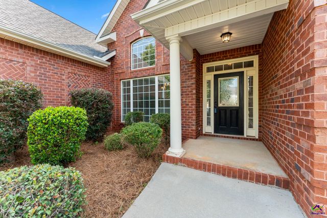 102 Rosemary Court, Warner Robins, GA 31088