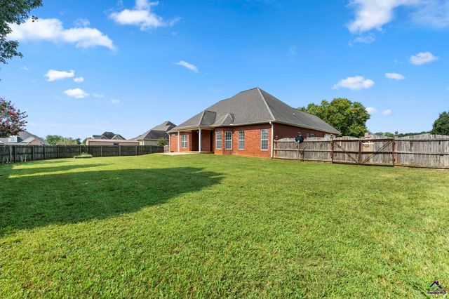 102 Rosemary Court, Warner Robins, GA 31088