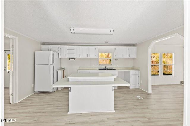 162 Jay Barnett Road, Jonesborough, TN 37659