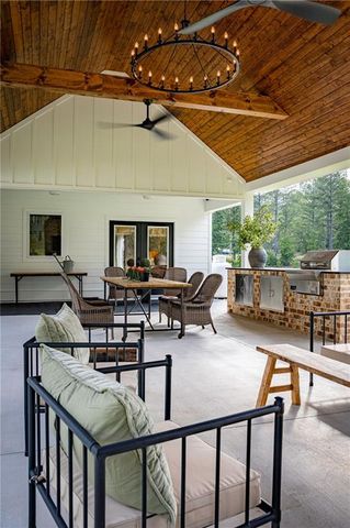 211 Hogan Coweta Road, Hogansville, GA 30230