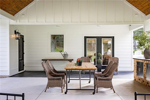 211 Hogan Coweta Road, Hogansville, GA 30230