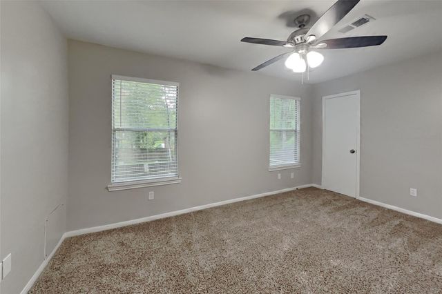 6 W Lance Leaf Road, Spring, TX 77381