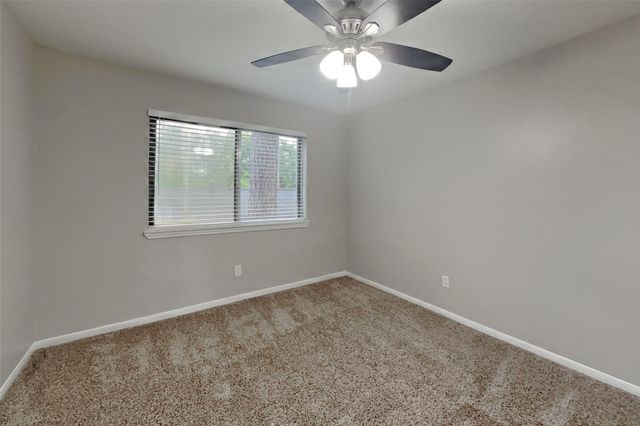 6 W Lance Leaf Road, Spring, TX 77381