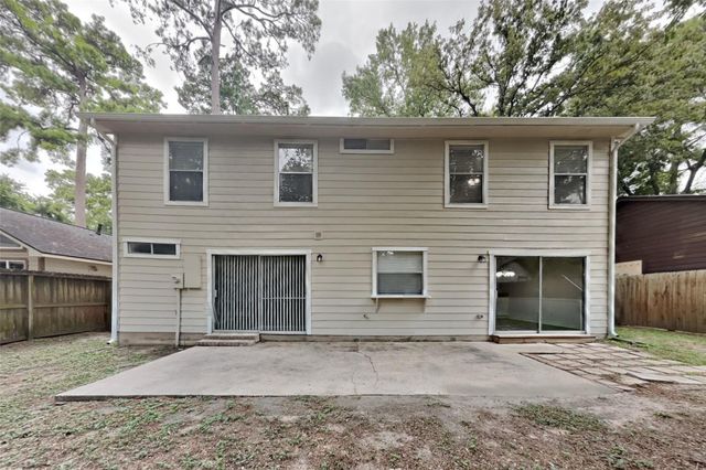 6 W Lance Leaf Road, Spring, TX 77381
