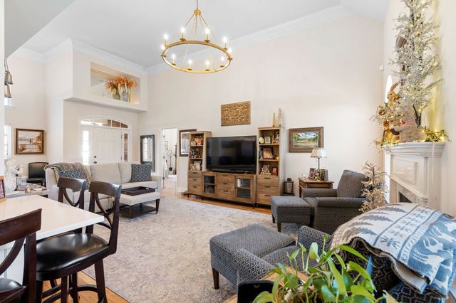 157 Mimosa Dr, Gallatin, TN 37066