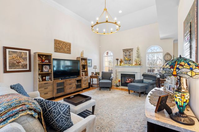 157 Mimosa Dr, Gallatin, TN 37066