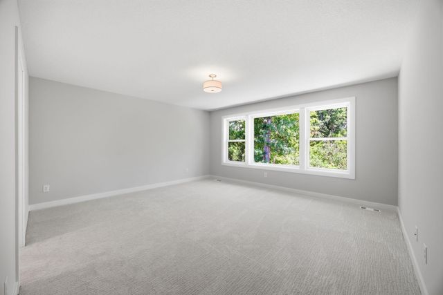 2399 Laurie Court W, Roseville, MN 55113