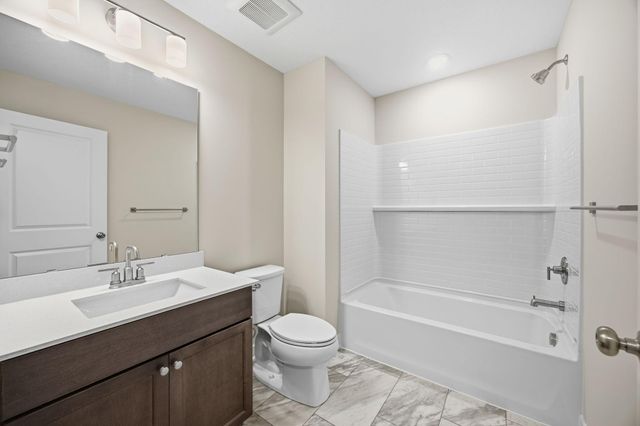 2399 Laurie Court W, Roseville, MN 55113