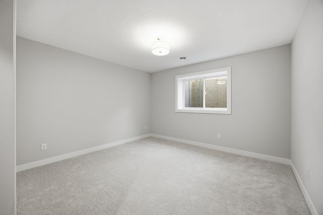 2399 Laurie Court W, Roseville, MN 55113