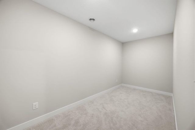 2399 Laurie Court W, Roseville, MN 55113