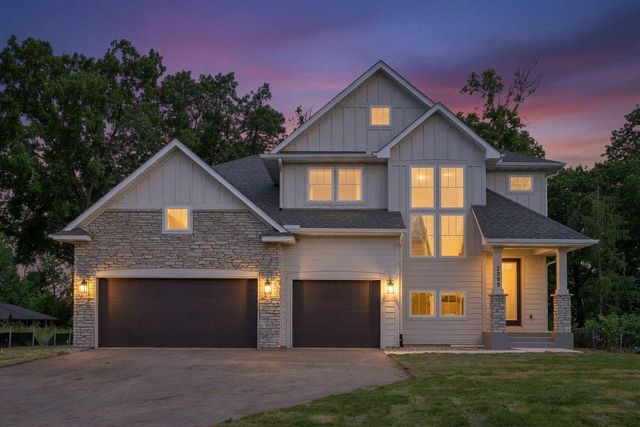 2399 Laurie Court W, Roseville, MN 55113