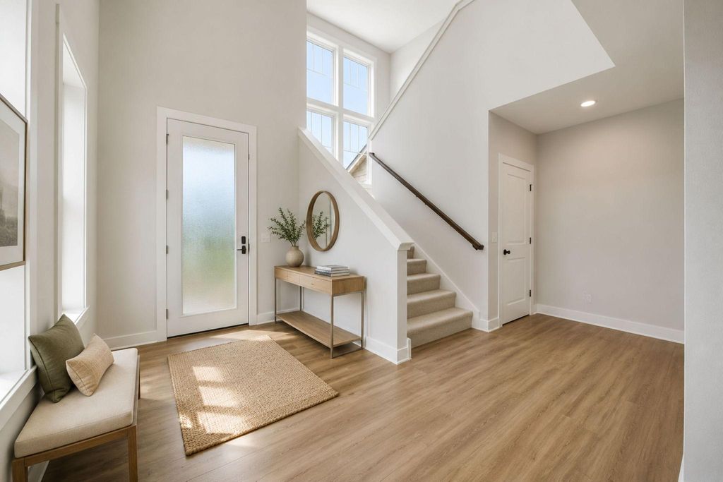 2399 Laurie Court W, Roseville, MN 55113 — photo 3