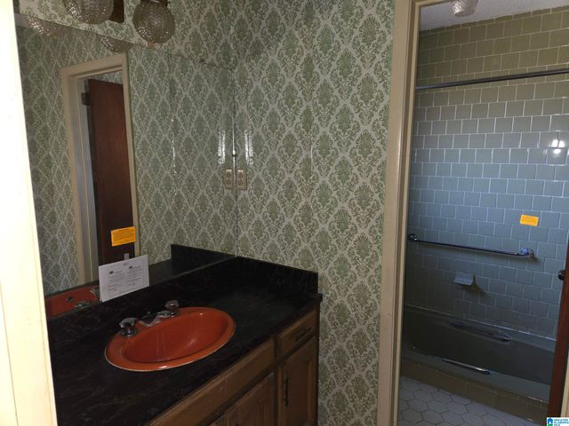 817 GOLDWIRE PLACE, Birmingham, AL 35211