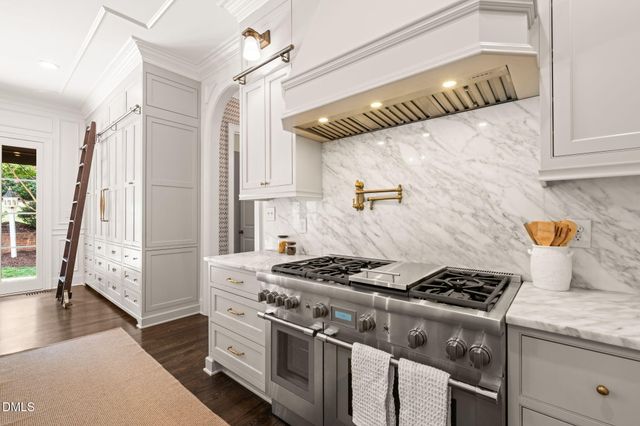1530 Brooks Avenue, Raleigh, NC 27607