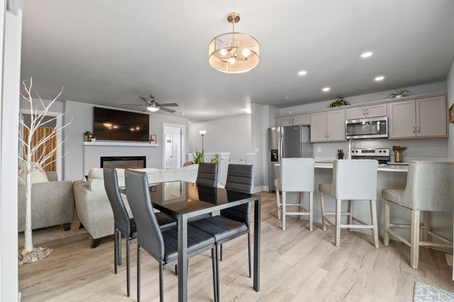 1417 NE Cedarwood Drive, Grimes, IA 50111