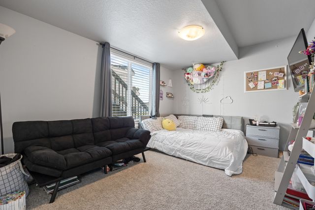 1417 NE Cedarwood Drive, Grimes, IA 50111