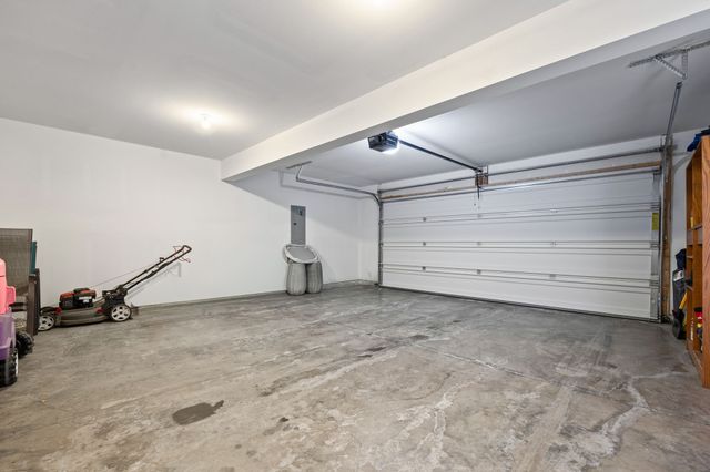 1417 NE Cedarwood Drive, Grimes, IA 50111