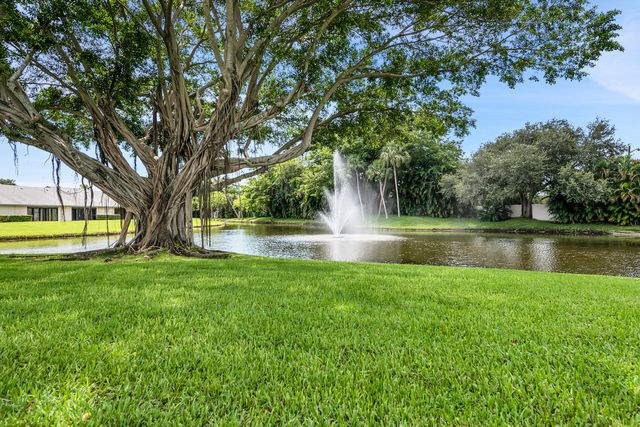 8440 E Boca Glades Blvd Boulevard E, Boca Raton, FL 33434