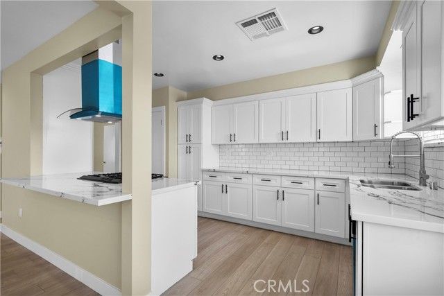 12554 Lorne, North Hollywood (los Angeles), CA 91605