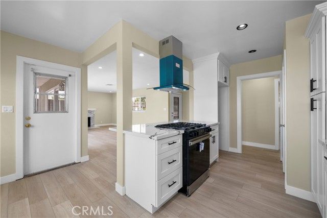 12554 Lorne, North Hollywood (los Angeles), CA 91605