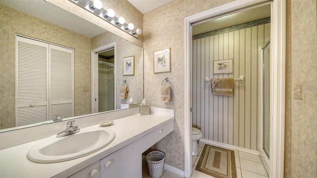 9330 CLUBSIDE CIRCLE 3306, Sarasota, FL 34238