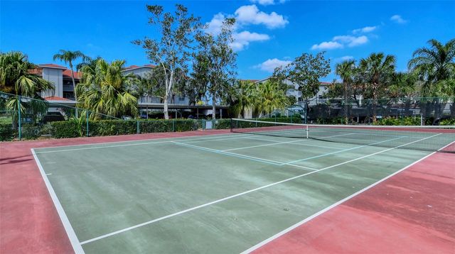 9330 CLUBSIDE CIRCLE 3306, Sarasota, FL 34238