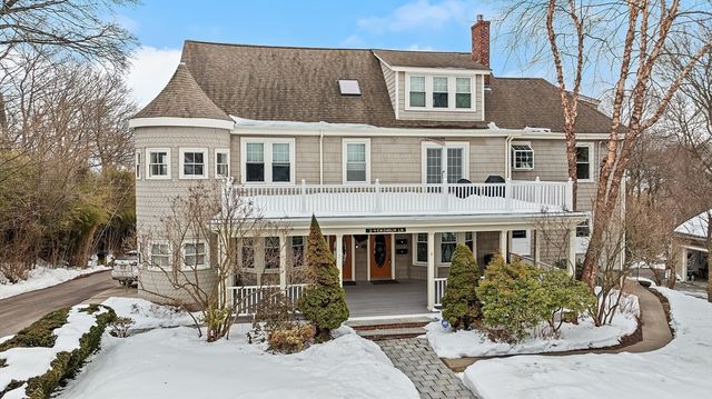 2-4 Chisholm Ln 3, Boston, MA 02131