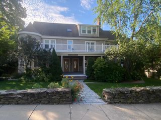 2-4 Chisholm Ln 3, Boston, MA 02131