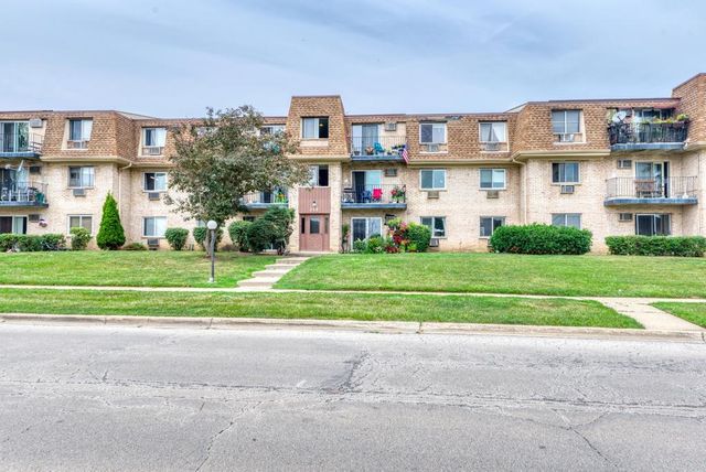 256 Shorewood Drive 2C, Glendale Heights, IL 60139