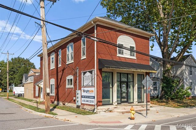 719 Centreville Avenue, Belleville, IL 62220