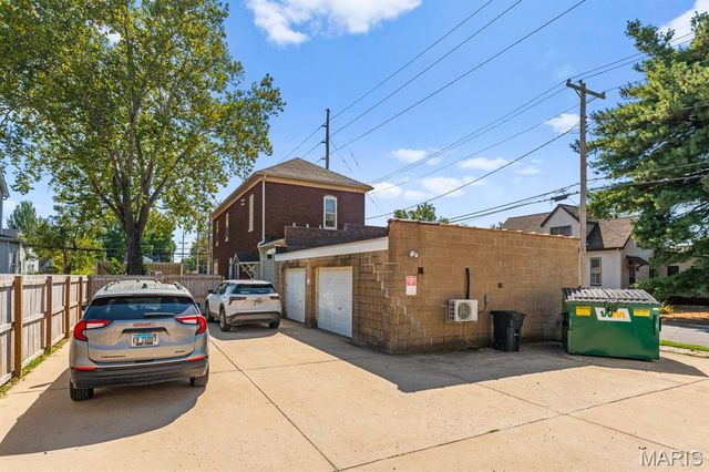 719 Centreville Avenue, Belleville, IL 62220