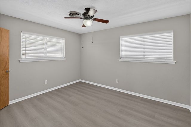 4022 Capri Dr, Corpus Christi, TX 78411
