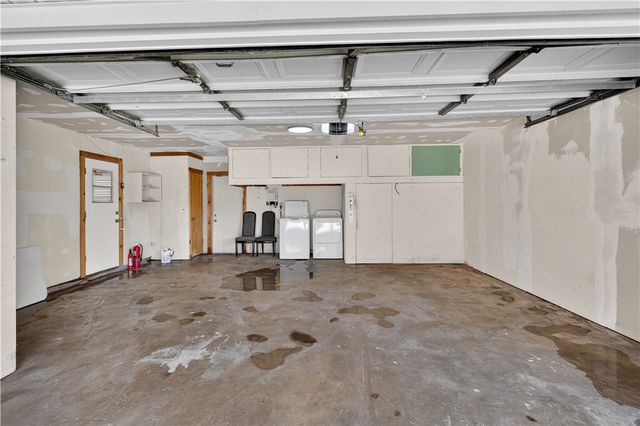 4022 Capri Dr, Corpus Christi, TX 78411