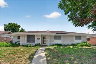 4022 Capri Dr, Corpus Christi, TX 78411