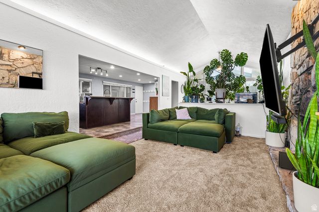 257 E 2050 S, Bountiful, UT 84010