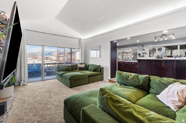 257 E 2050 S, Bountiful, UT 84010