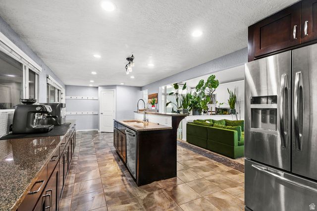 257 E 2050 S, Bountiful, UT 84010