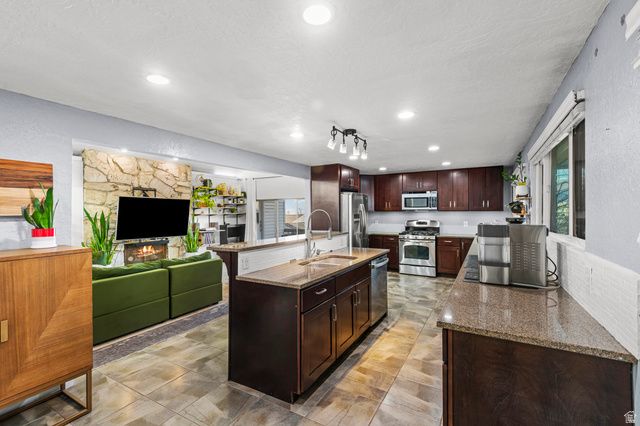 257 E 2050 S, Bountiful, UT 84010