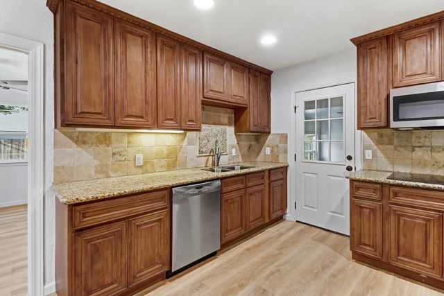 1712 Alabama Ave, West Sacramento, CA 95691