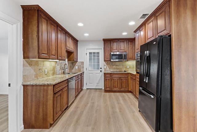 1712 Alabama Ave, West Sacramento, CA 95691